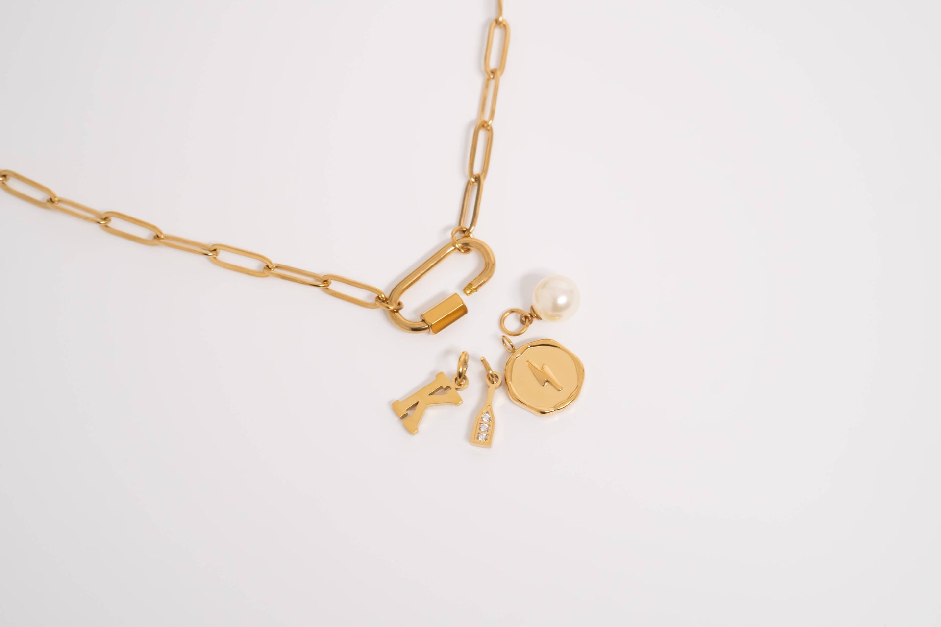 18K Gold PVD Paperclip Carabiner Necklace: Gold / 16+2" WJW