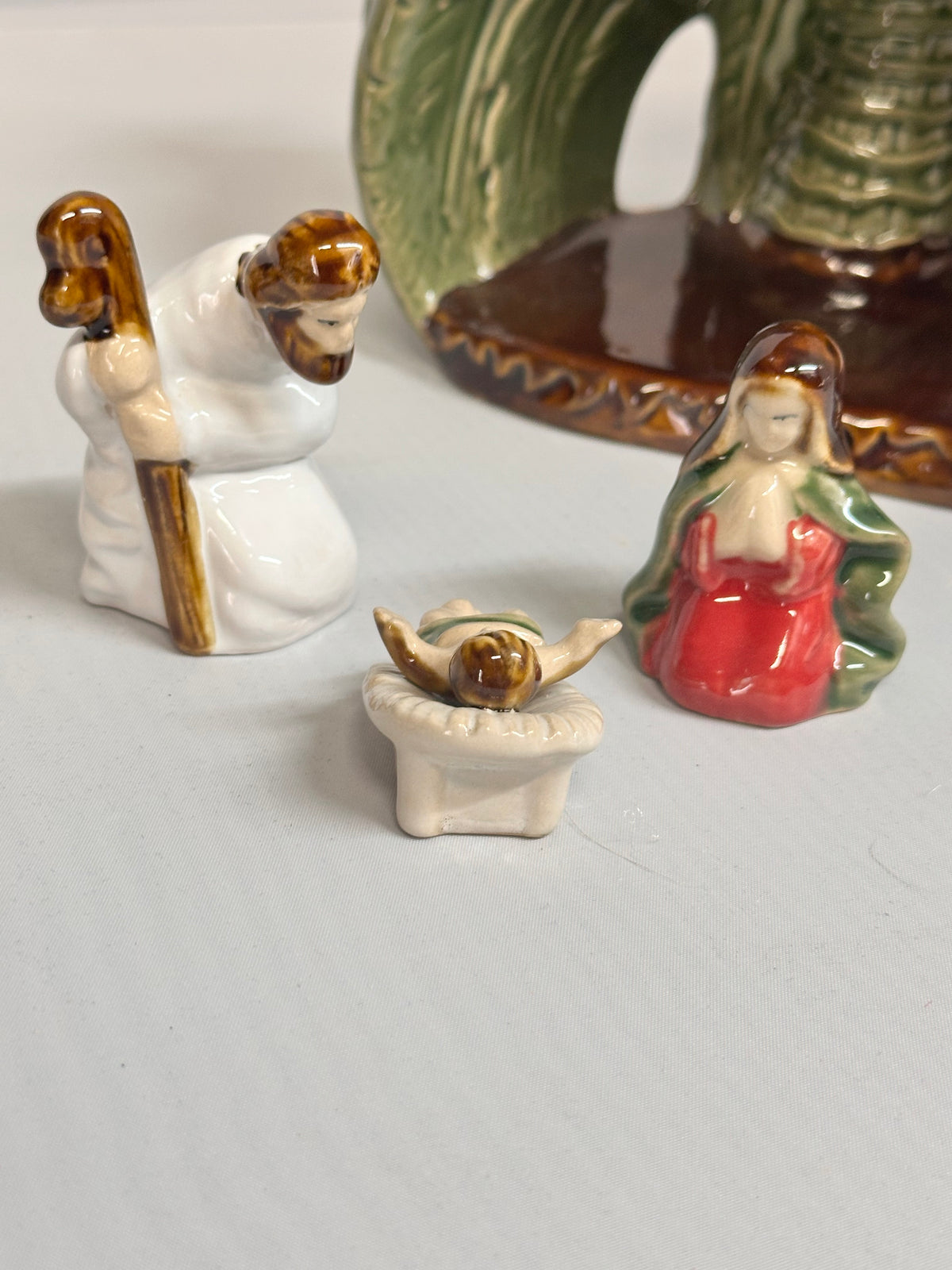 Stoneware Vintage Reproduction Nativity, 6 Pieces