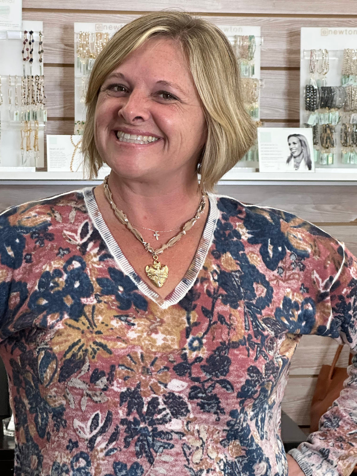 Abilene Chunky Gold Heart Pendant Bandana Necklace LESLIE CURTIS JEWELRY DESIGNS Necklace