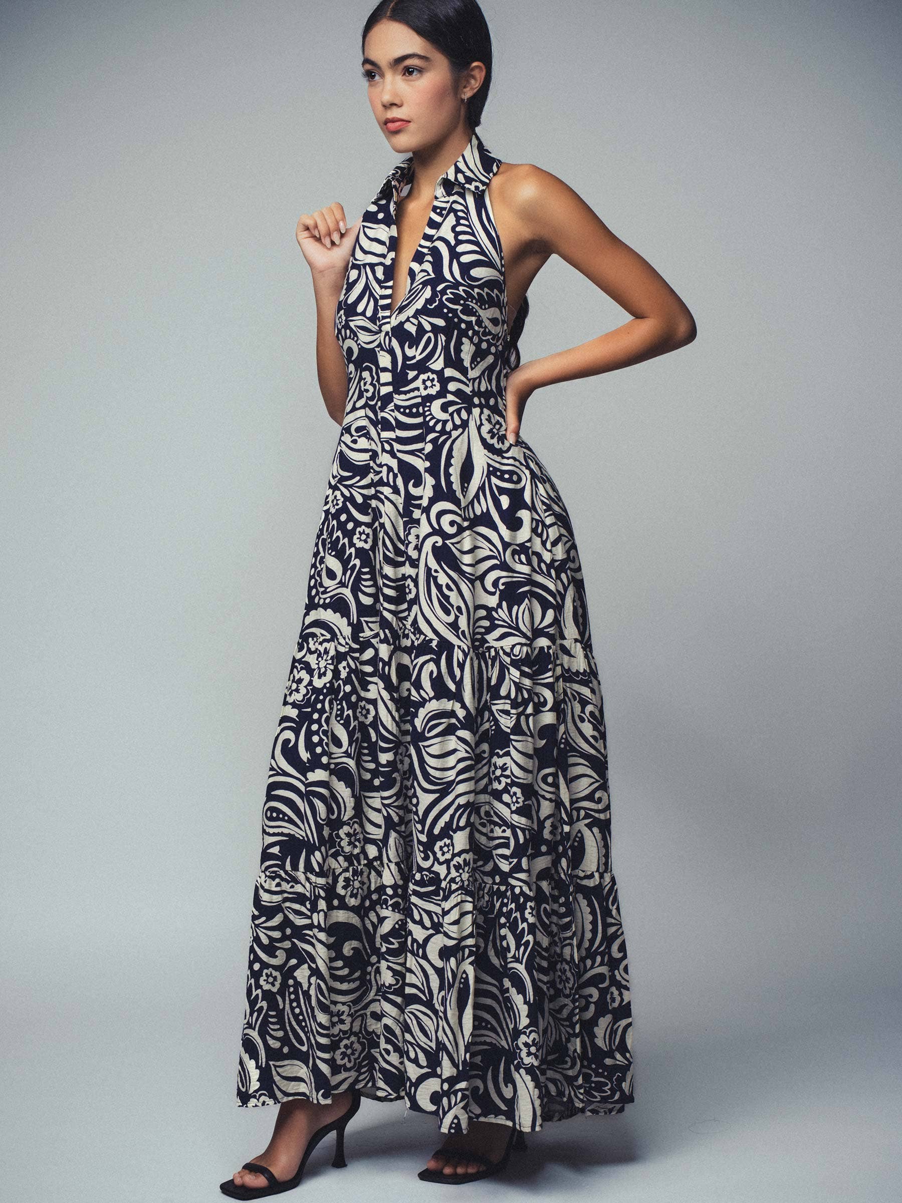 Halter Tiered Maxi Dress | Navy Small Halter Tiered Maxi Dress | Navy Small