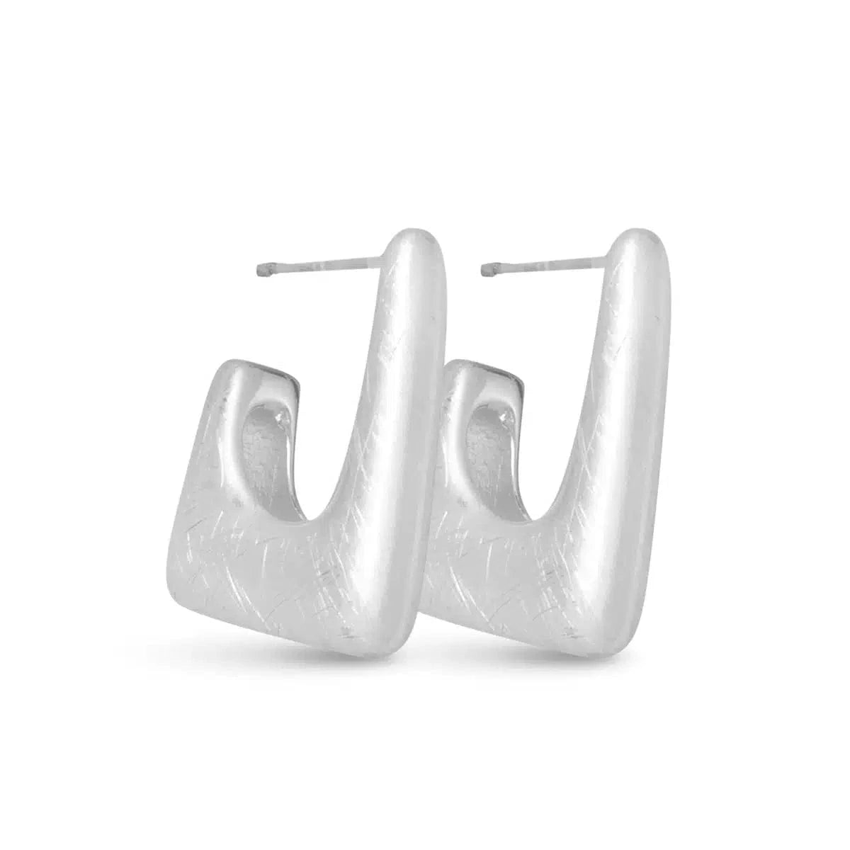 Ava Matte Square Huggie Silver Amanda Blu