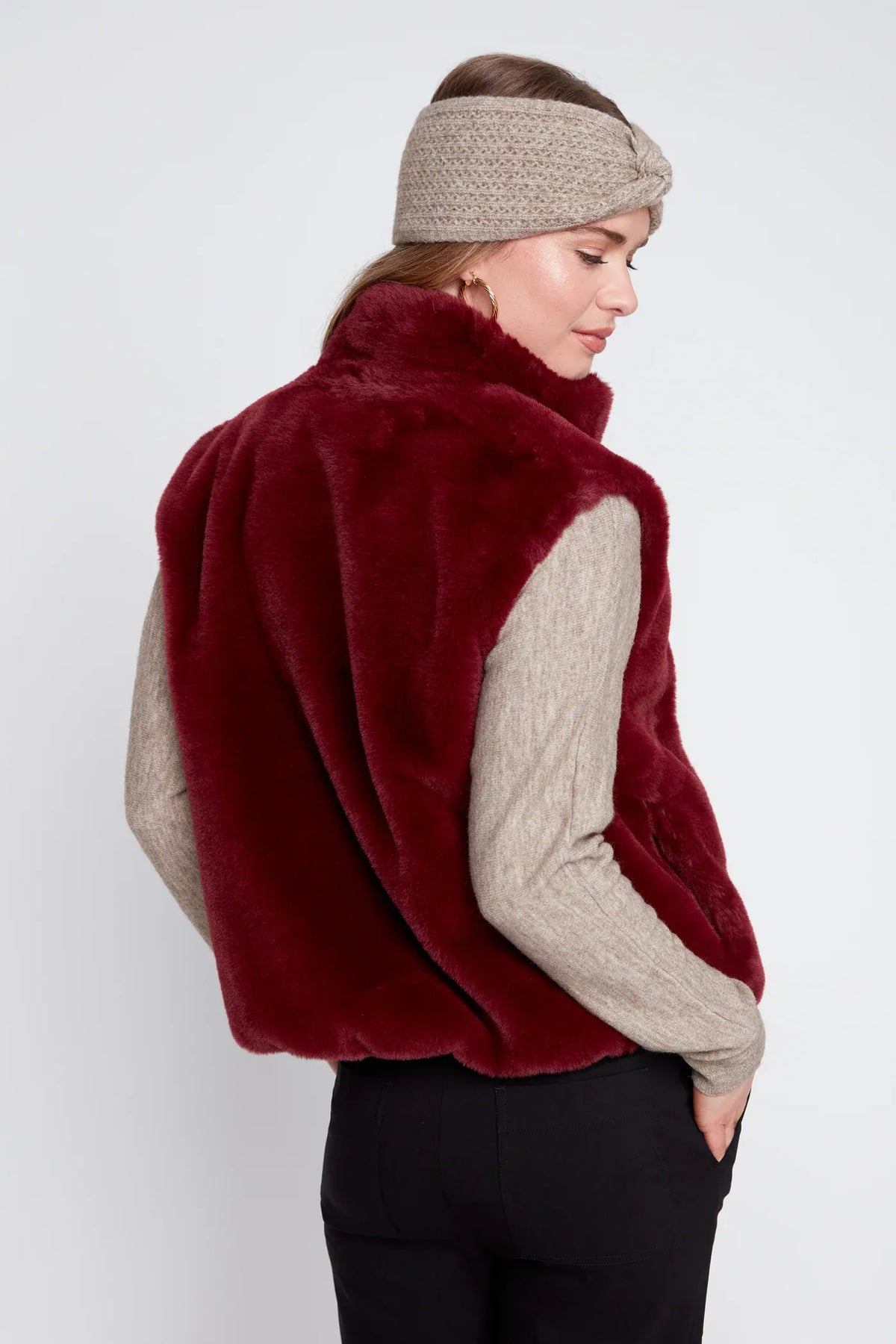 Cabernet Knit Vest, Cabernet Modes Corwik Collections LLC