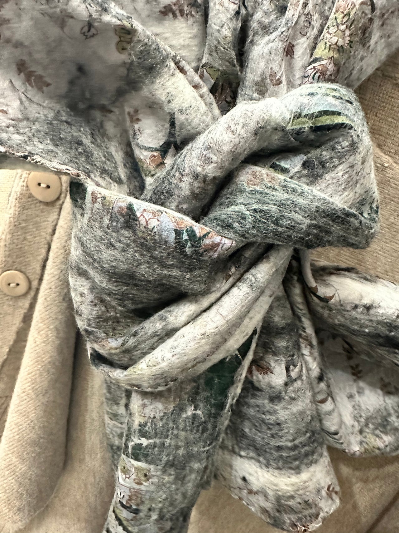 Felt Sari Scarf NURBU INC. Scarf Gold