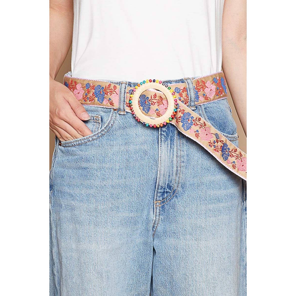 Floral pattern round buckle multicolored beads: BEIGE/BLUE / OS Pol Clothing