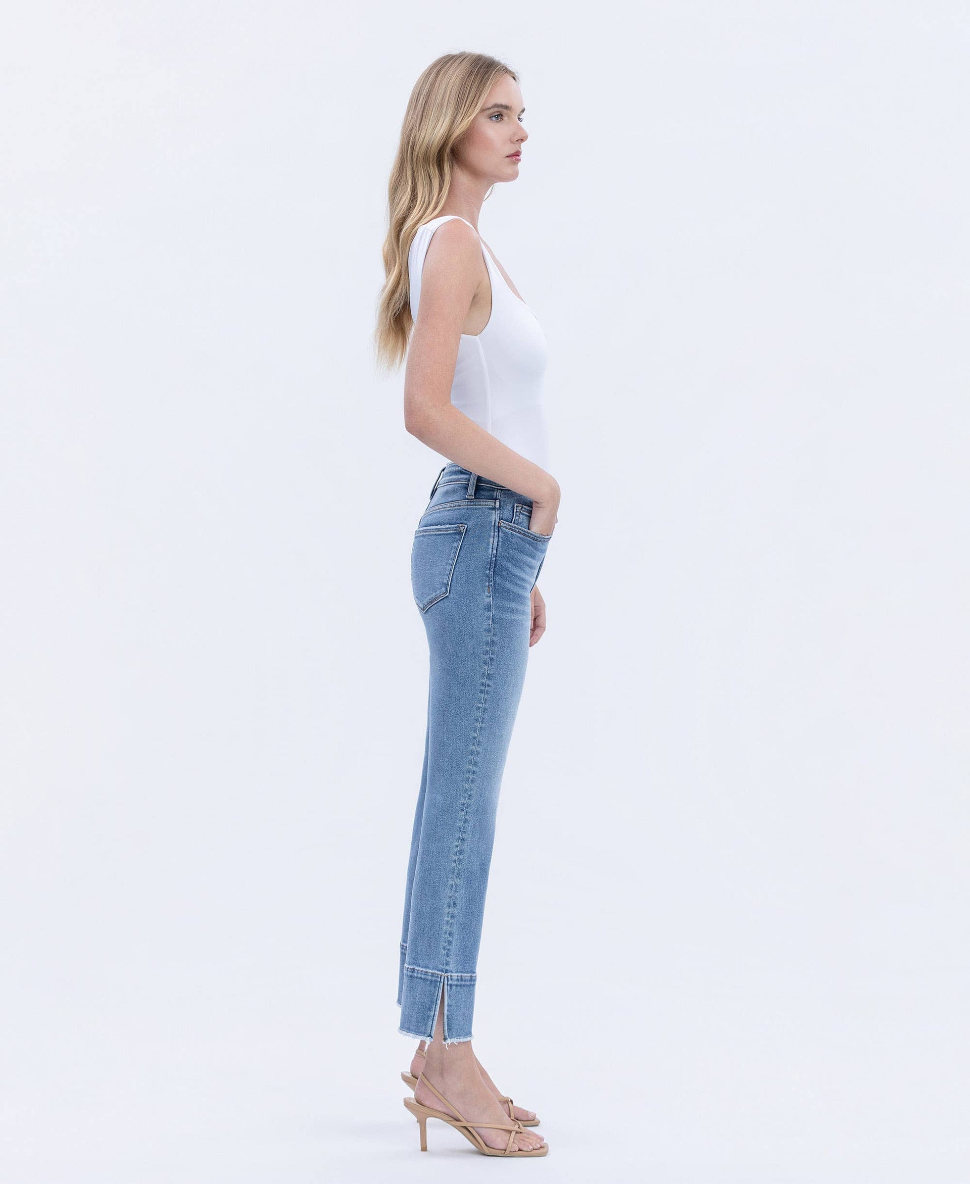 HIGH RISE TROUSER SLIT HEM KICK FLARE JEANS F6077: URBANE / 24 FLYING MONKEY