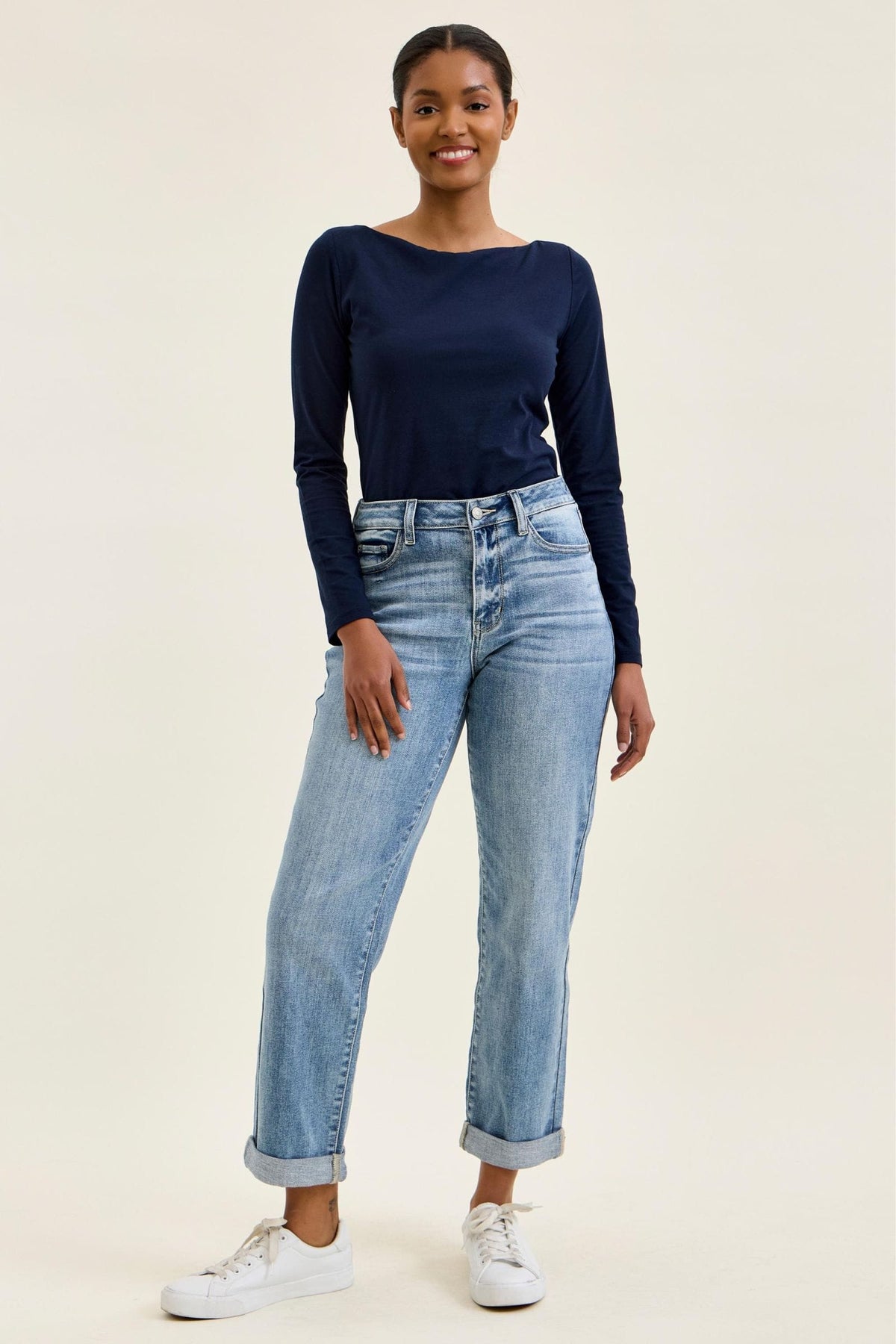 Judy Blue Mid Rise Boyfriend Jeans, Light Wash JUDY BLUE Jeans
