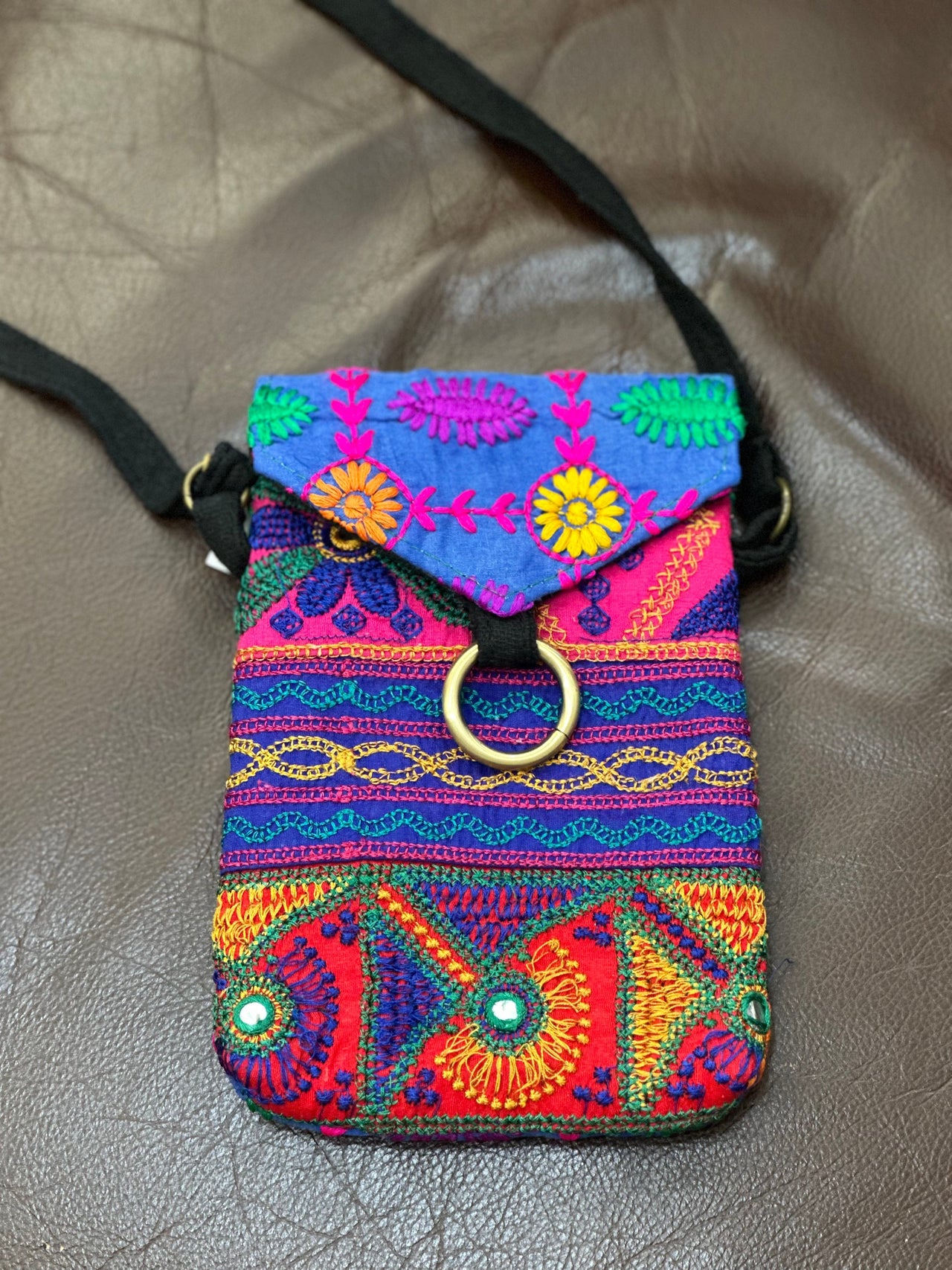 Kutch Nomad Crossbody WorldFinds Crossbody 1