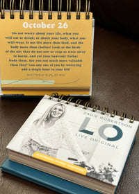 Thumbnail for L O Daily Devotional Flip Book Sadie Roberston DaySpring devo