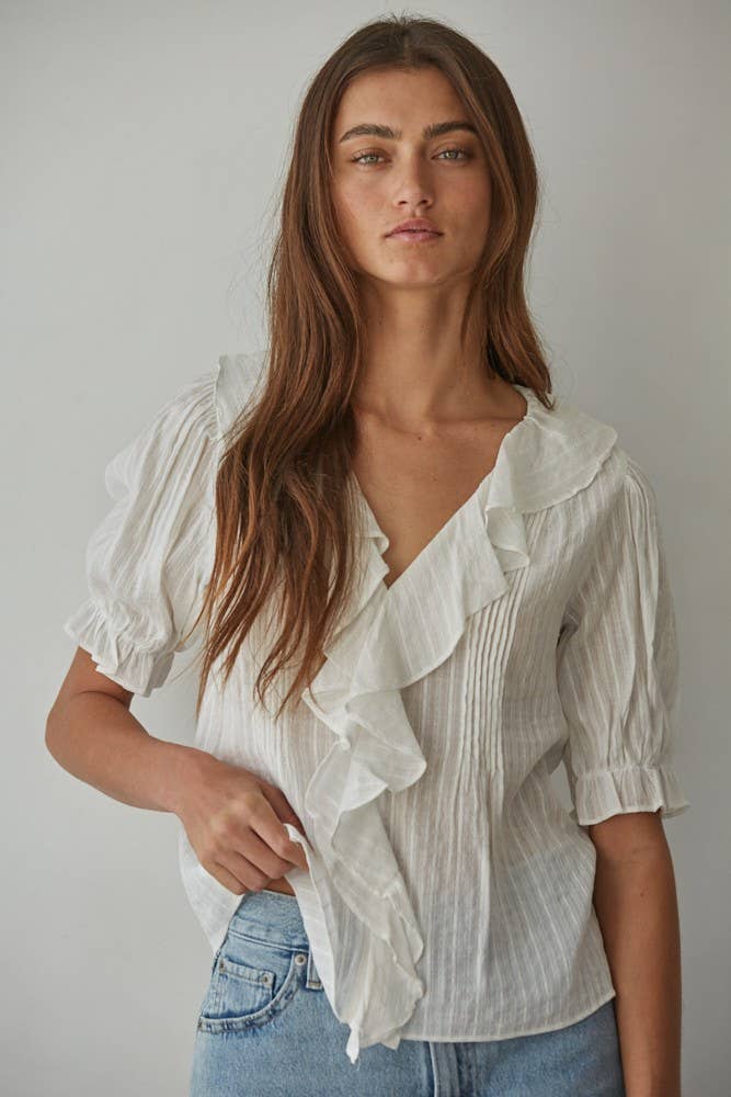 L8439 | Woven Cotton Buttondown V-Neck Short Sleeve Top: Off White / S By Together