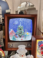 Large Retro TV with Christmas Scene Glory Haus, Inc Christmas Ornament