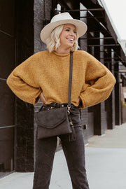 M1802A Sloane Flapover Crossbody w/ Whipstitch and Tassel: Greige Jen & Co.