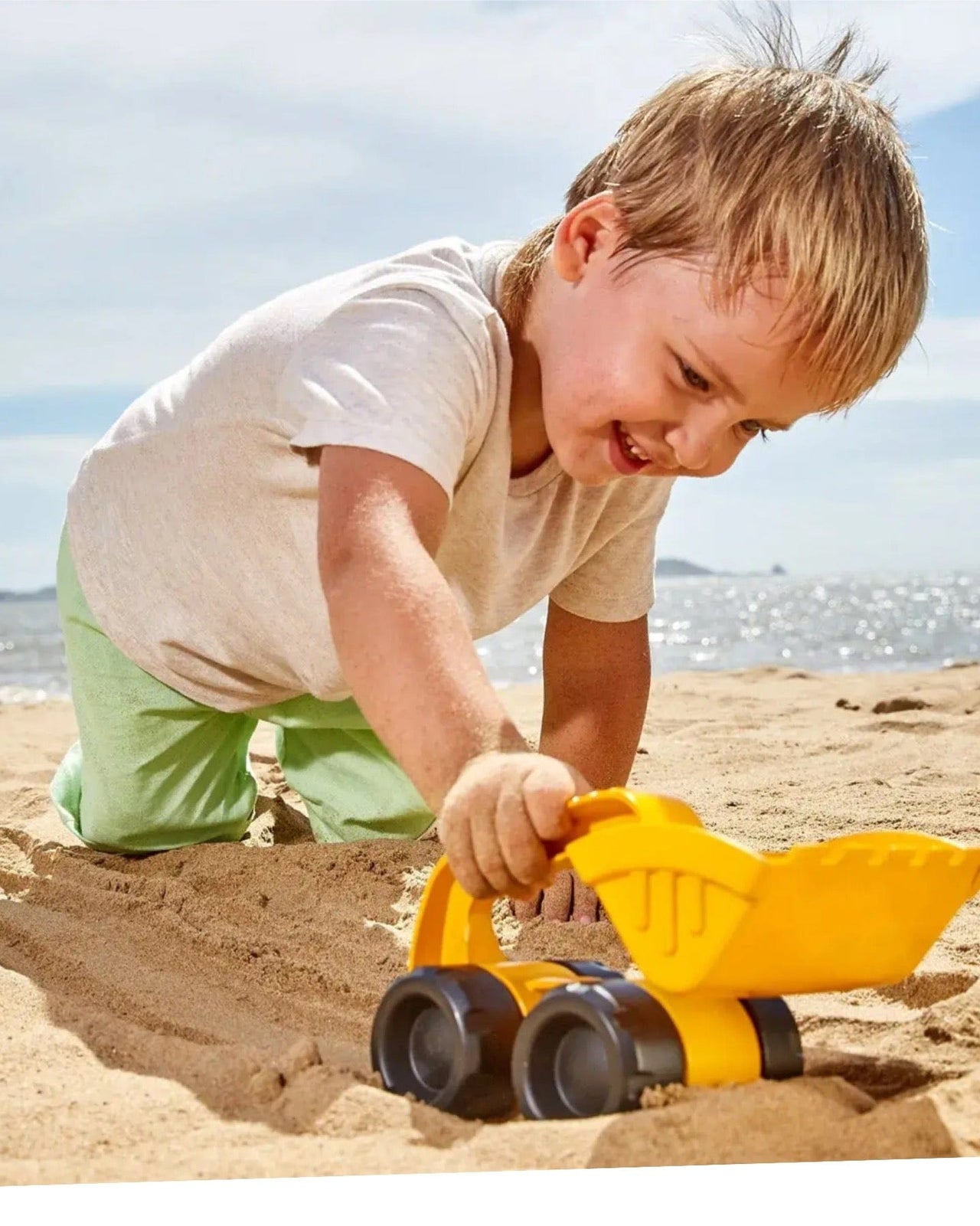 Monster Digger Hape Toy Beach Toys