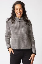 Night & Day Button Collar Pullover | Dove Habitat Sweater Small