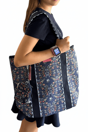Tote and Wristlet Combo by Simply Southern Simply Southern Tote