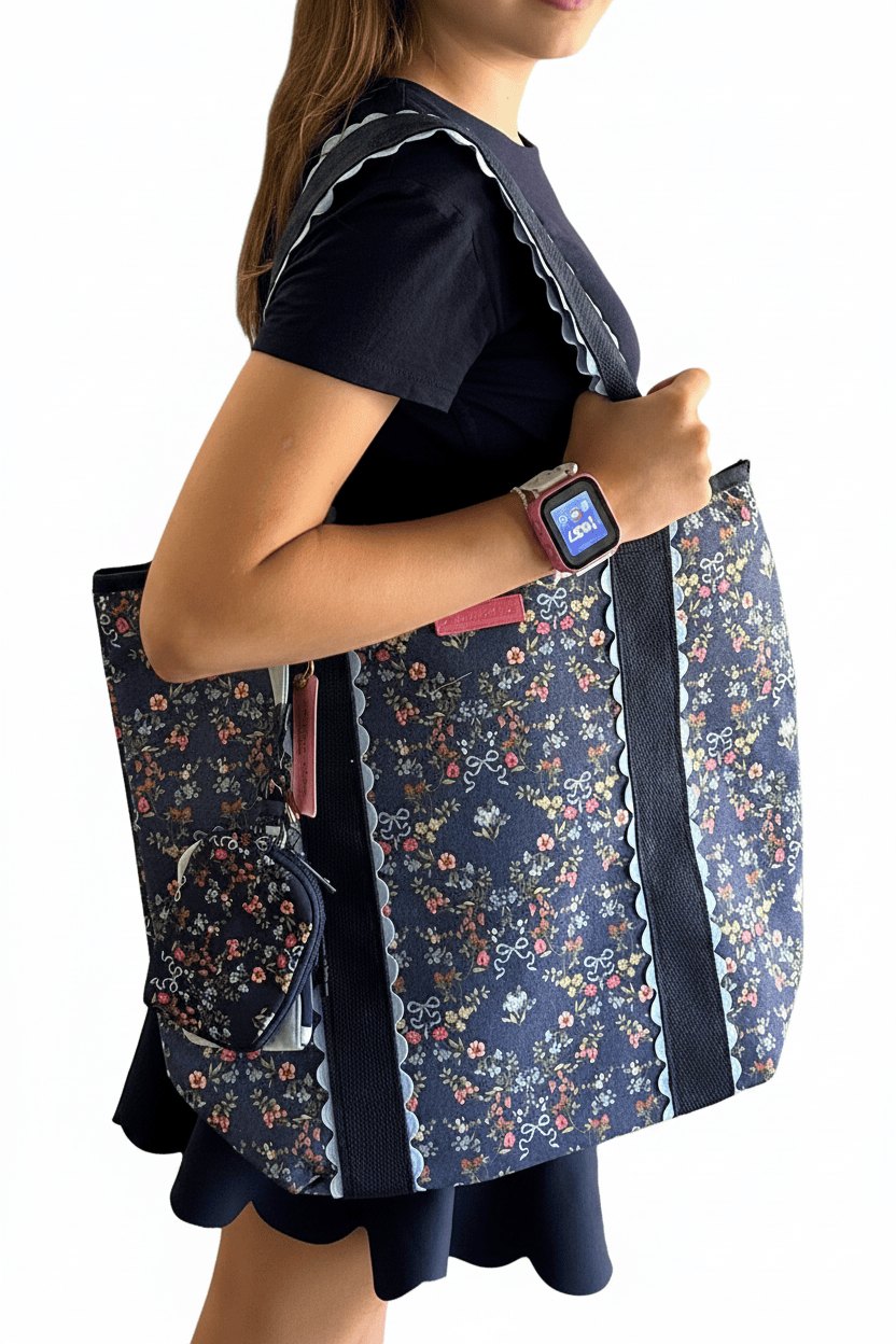 Tote and Wristlet Combo by Simply Southern Simply Southern Tote