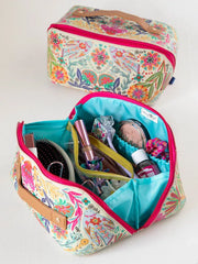 Vegan Leather Travel Organizer, Folk Art Natural Life Travel Pouches