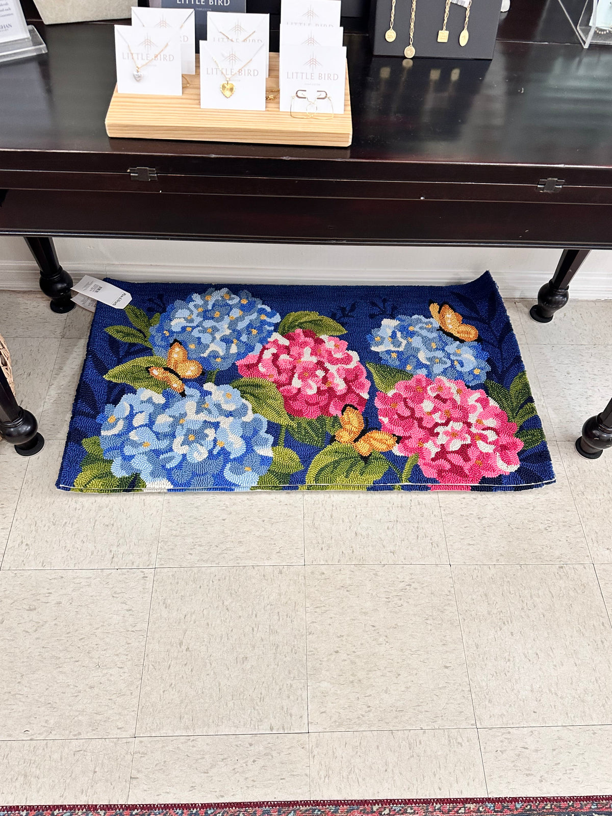 Vibrant Hydrangeas Indoor / Outdoor Rug Evergreen Flooring & Carpet