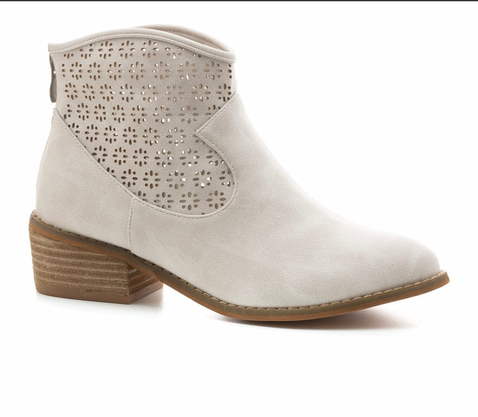 Harvest Boot | Corkys  | 2 Colors Corky's BOOT Off-White / 7